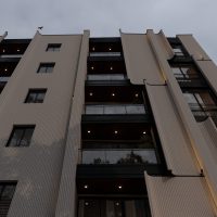 358-بتن اکسپوز؛ متریالی خاص برای نمای آپارتمان در رشت دفتر معماری ساب 358-بتن اکسپوز؛ متریالی خاص برای نمای آپارتمان در رشت دفتر معماری ساب